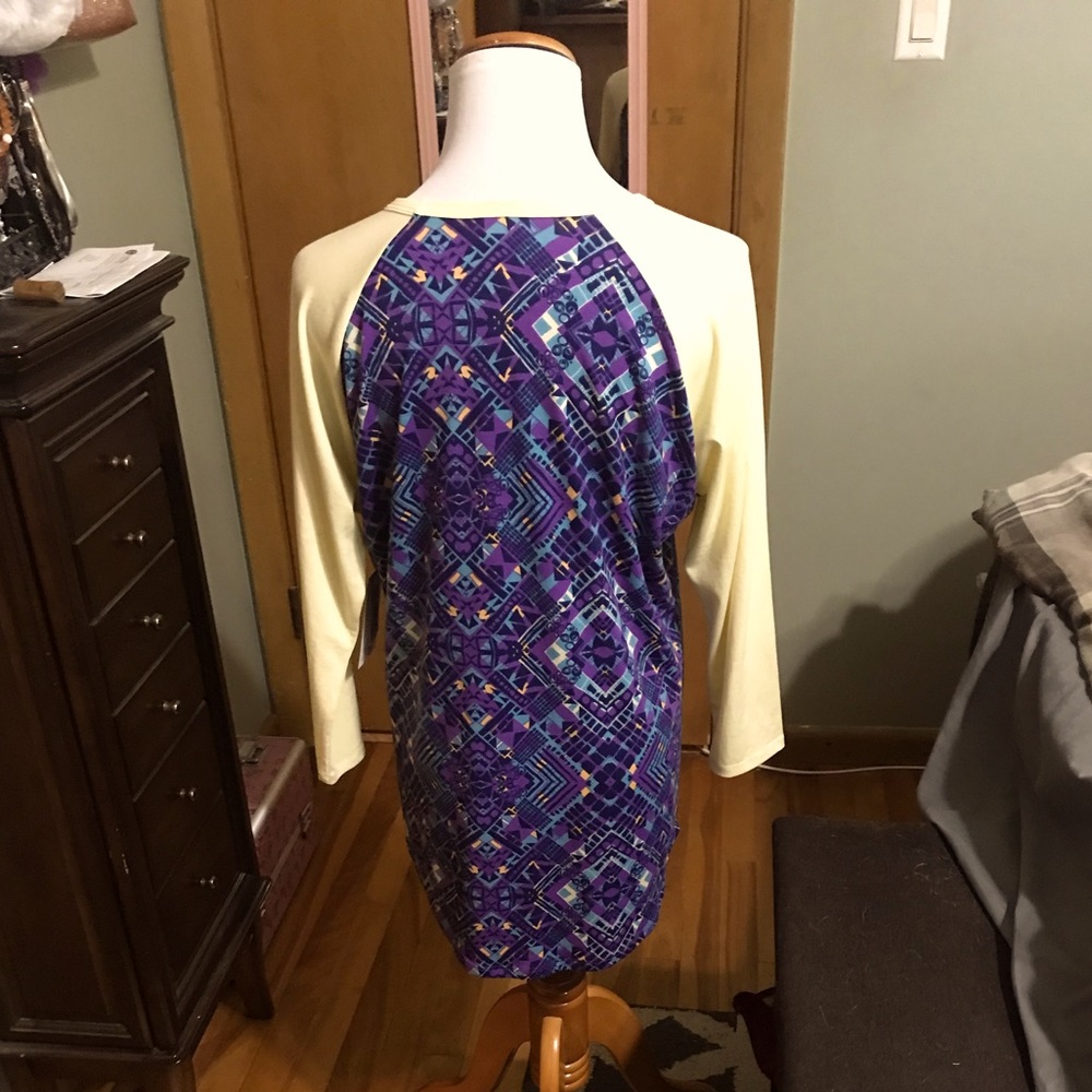 Lularoe Randy tee - Picture 3 of 10